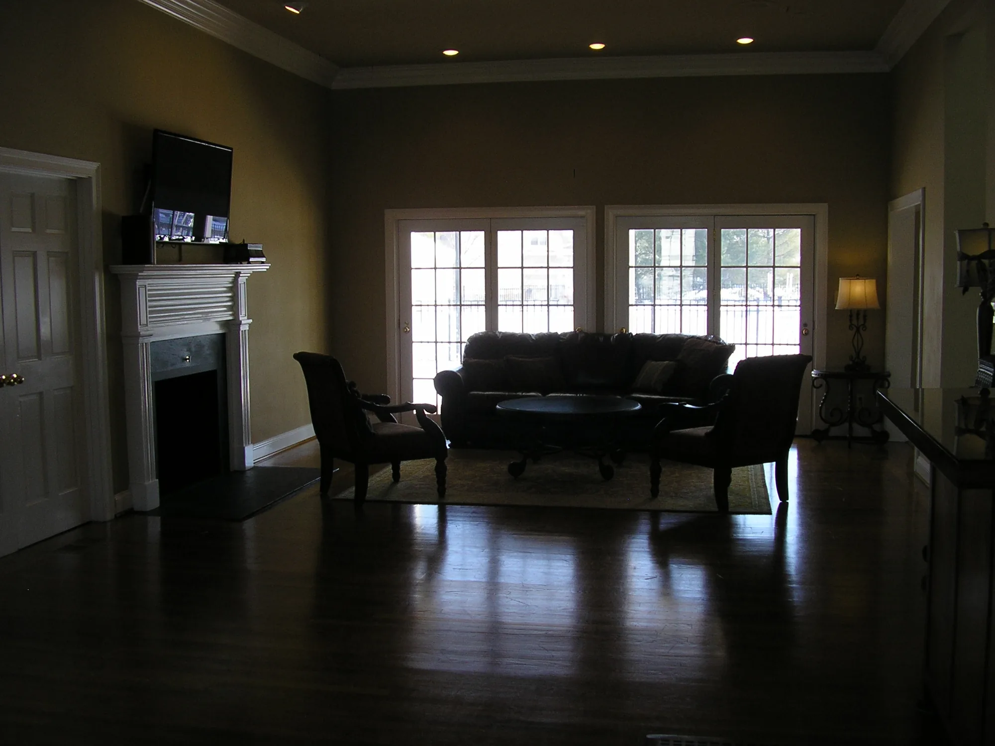 A lounge area with sofas and a coffee table